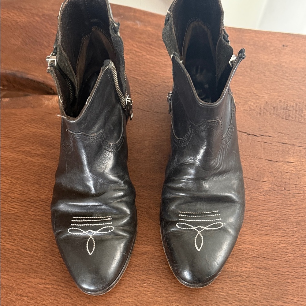 Golden Goose Black Leather Ankle Booties 38